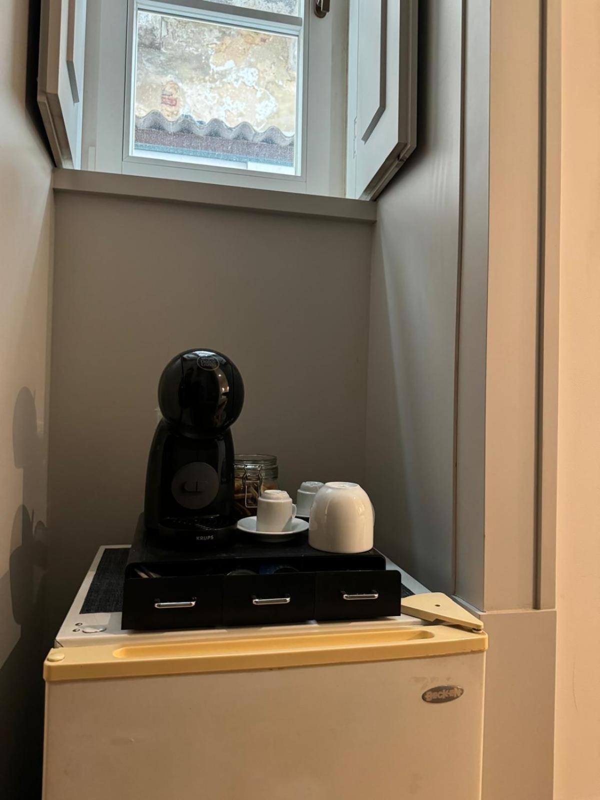 Double Room With Private Wc In Shared House In Downtown Lisboa Dış mekan fotoğraf