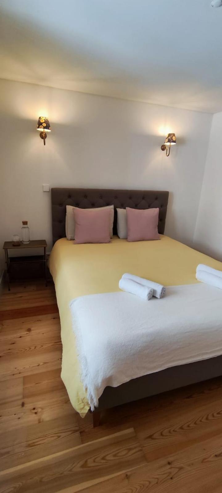 Double Room With Private Wc In Shared House In Downtown Lisboa Dış mekan fotoğraf